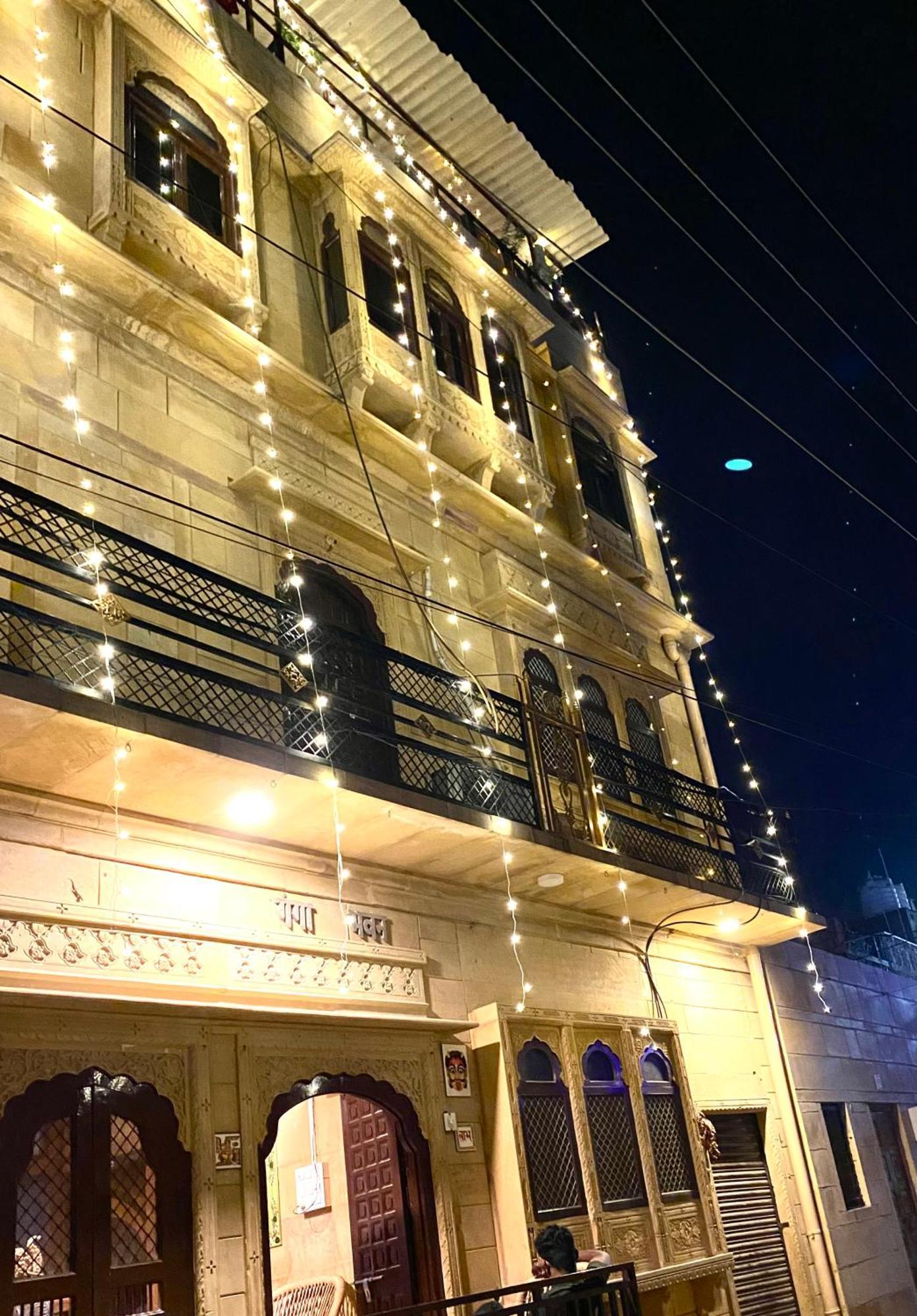 Hotel Hashim Джайсалмер Екстериор снимка
