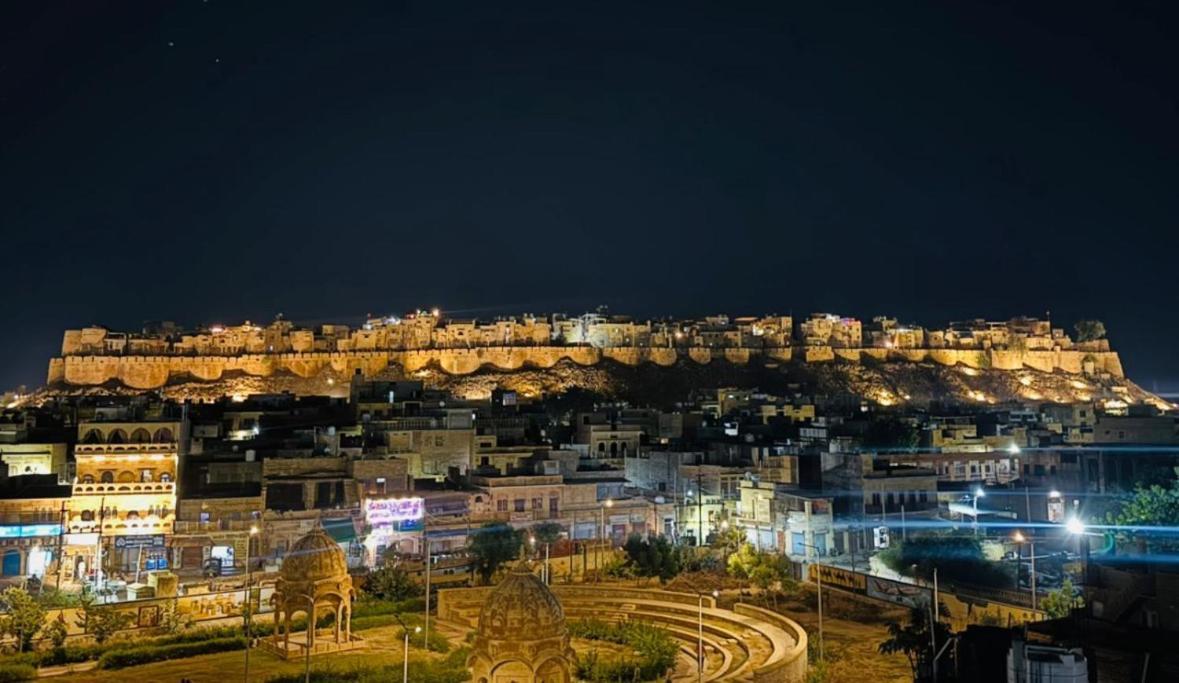 Hotel Hashim Джайсалмер Екстериор снимка